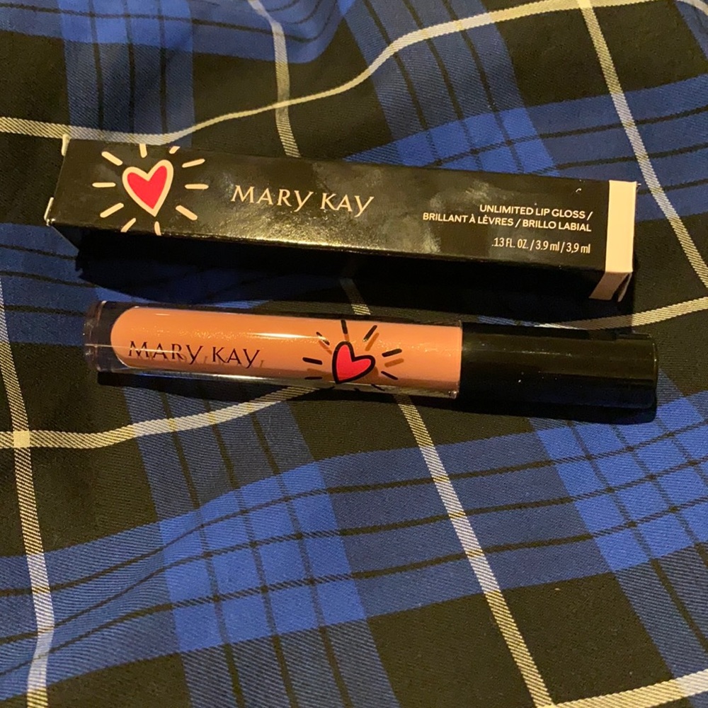 MK unlimited confident pink lipgloss